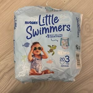 ⛱️2/$5⛱️Huggies Little Swimmers , 10 swim pants left, 16-26 lb for weight.